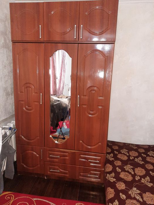 Диван Шиванер Екі Диван  барін арзан бағаға берем