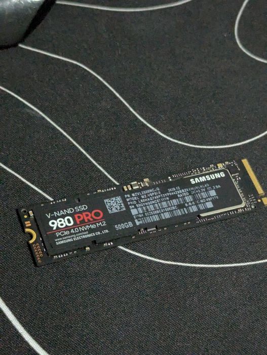 Ssd m2 Samsung 980 pro на 500гб