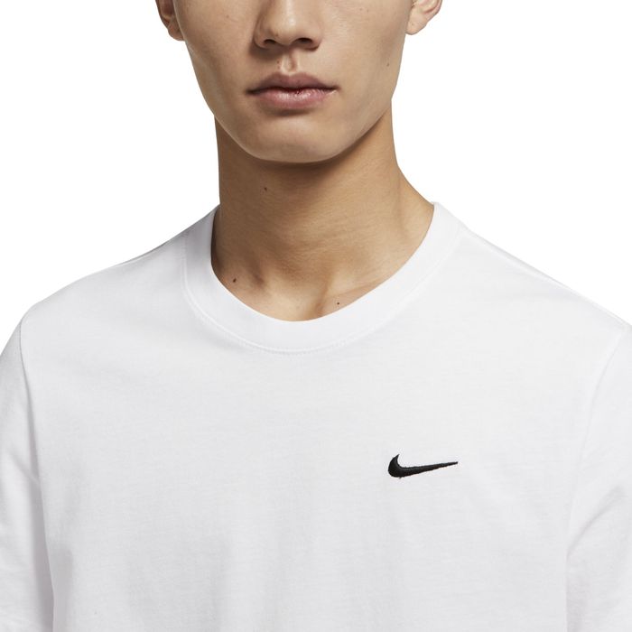 Белая футболка NIKE