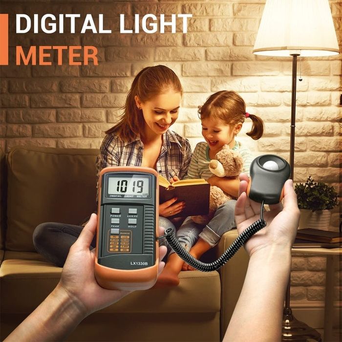 Măsurător digital de lumină LX1330B pentru utilizare în interior și exterior