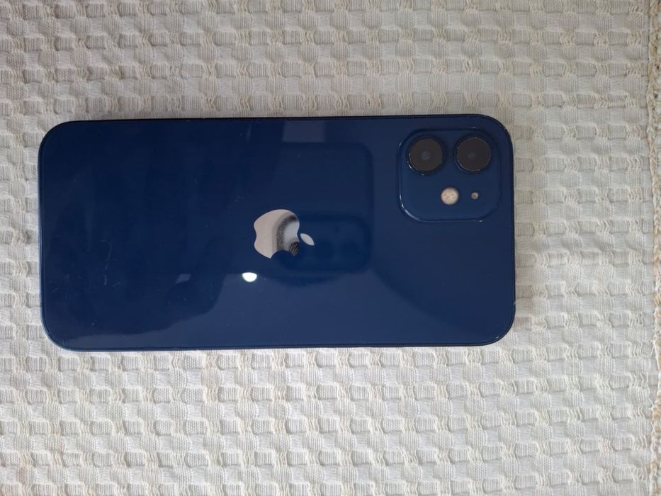 Айфон  12  64гига