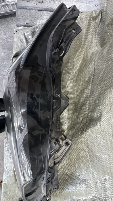 Фара на тойота камри 70 оригинал