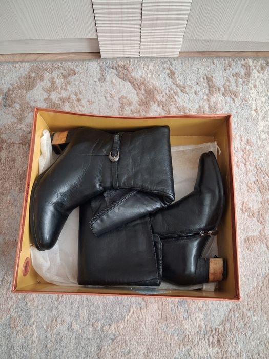 Женские зимние сапоги