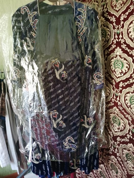 Продаëтся женский платье