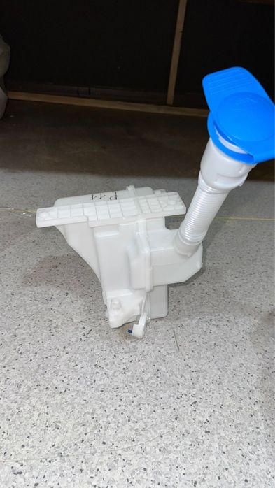 Бачок омывателя на Volkswagen Polo с 2010 по 2024 год!