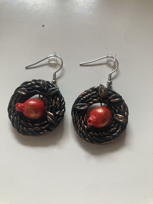 Комплект ръчно изработени обеци и гердан