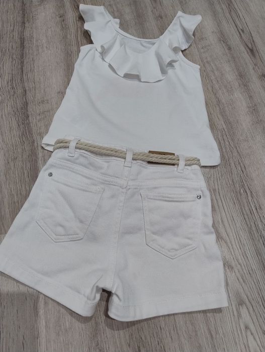 Set pantaloni scurti si tricou Mayoral masura 116 (5-6 ani)