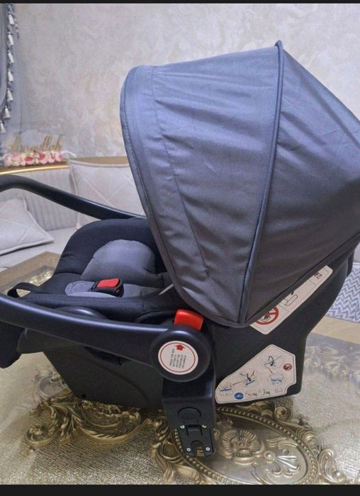 Автокресло сотилади