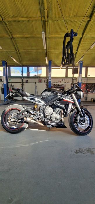 Triumph Street Triple 765 RS