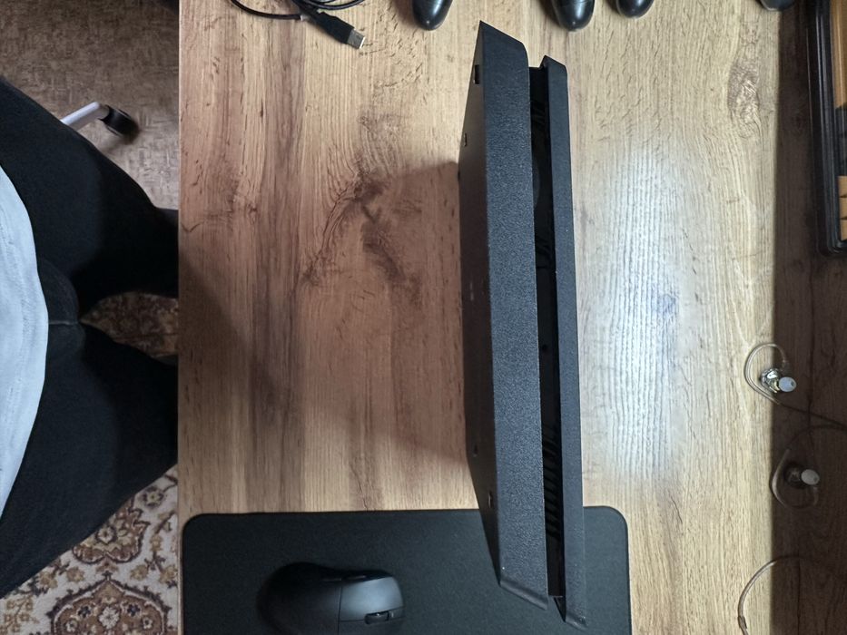 Playstation 4 slim 1tb