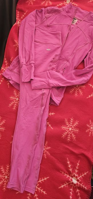 Спортни дрехи - MY protein, Nike - р-р С-М