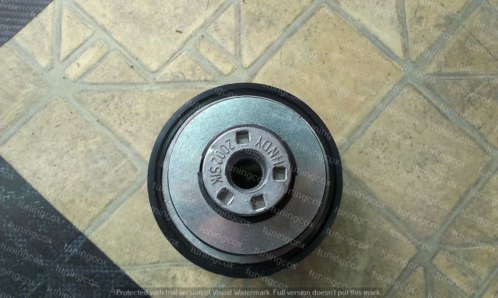 butuc volan hyundai cu prindere in 6 puncte,volan sport hyundai