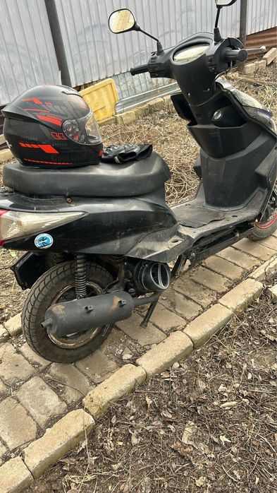 Продам скутер М8