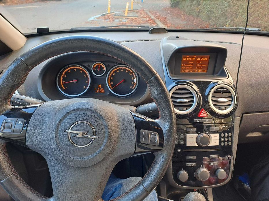 Opel Corsa D 2011