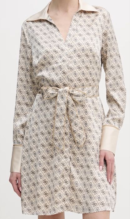 Guess-сатенирана рокля