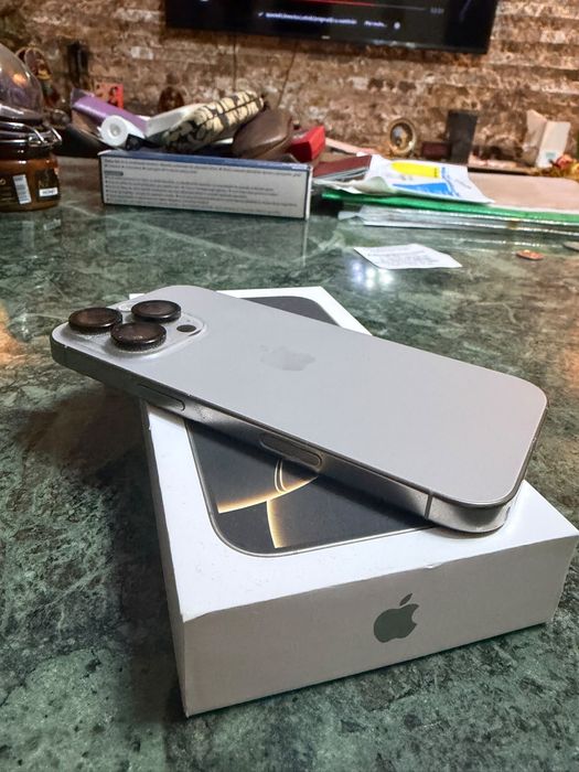 iPhone 16 Pro – 128 GB – Gri Titanium – Ca nou