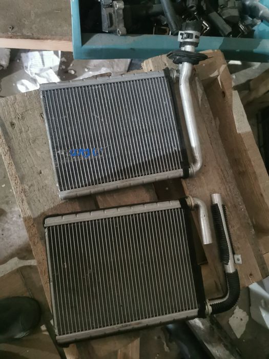 Тойота приус оригинальный радиатор печки с Японии.