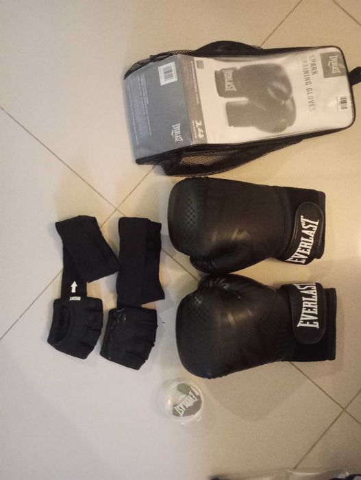 Боксови ръкавици Everlast