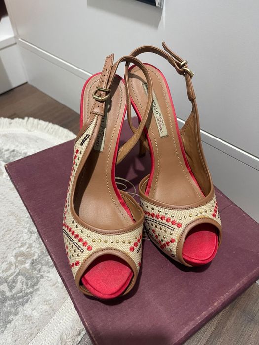 туфли на каблуках