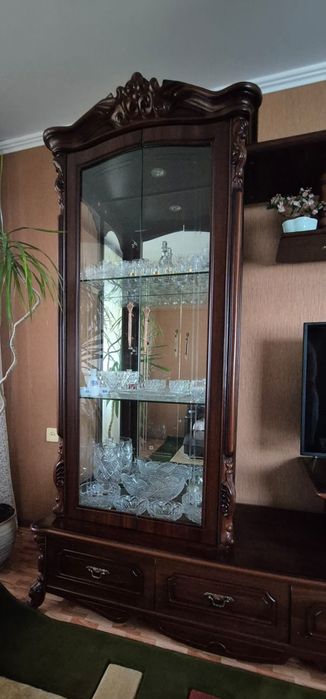 Продаю стенку, чистое дерево