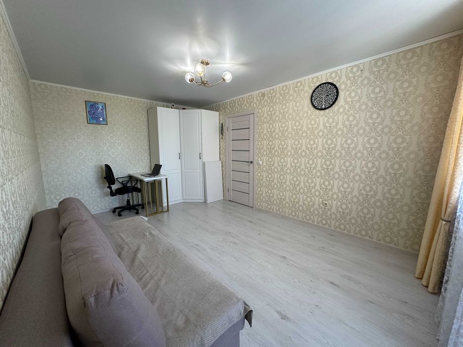 Продам 1 ком в мкр Аэропорт