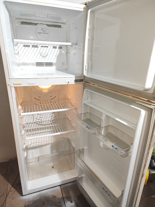 Холодильник рабочий