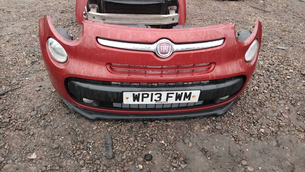 Bara fata Fiat 500L an 2013