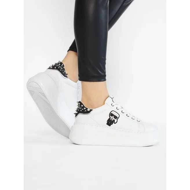 KARL LAGERFELD № 39 – Дамски кожени кецове с капси и лого нови с кутия