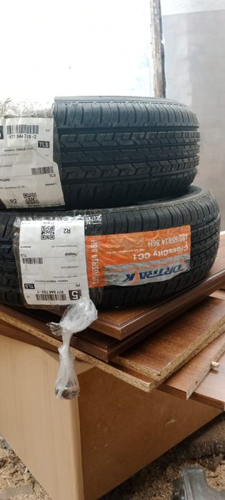 Продам две покрышки
