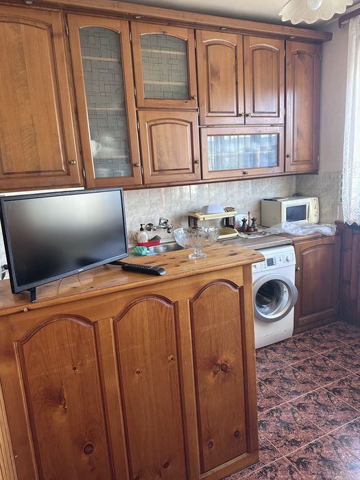 Отдава се под наем