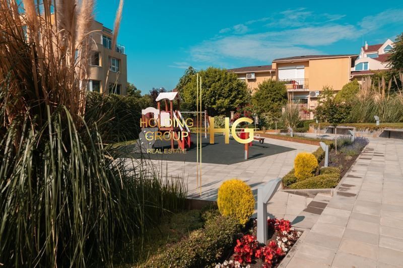 Продава се Тристаен апартамент в Варна, Бриз - 92 кв.м за 3250 €/кв.м - Снимка #6