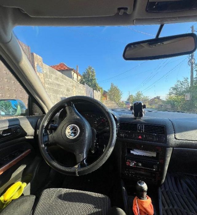Volkswagen Bora 2.3 Бензин/газ 98г.