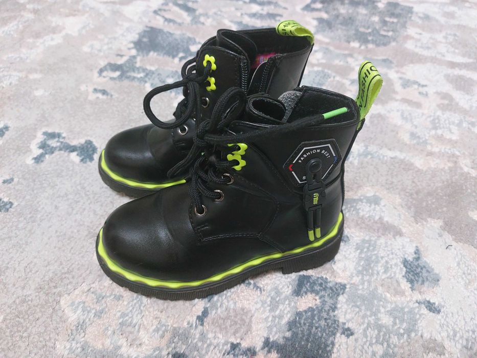 Ботинки для девочек