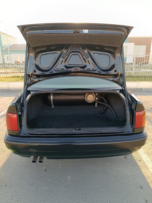 Продаю Ауди 100 с 4