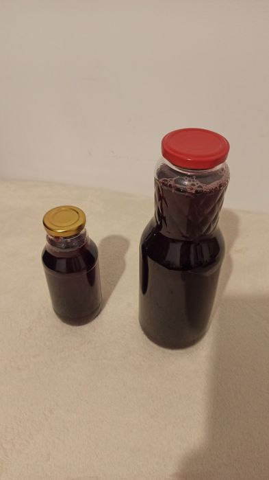 Vand suc natural 100% de aronia (50%) si mar (50%)