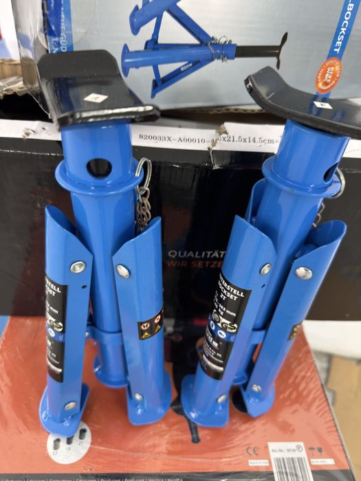 Гайковерт, крик и 2бр. стойки.