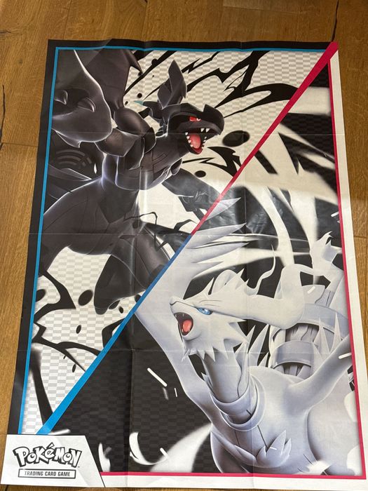 Carduri pokemon în bulk aprox 150bc + poster black bolt si mini binder
