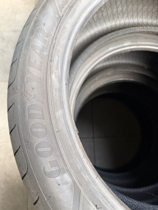 Vand anvelope goodyear eagle f1 asimetric  215/45/r 18  89 v dot 2022 ( noi)