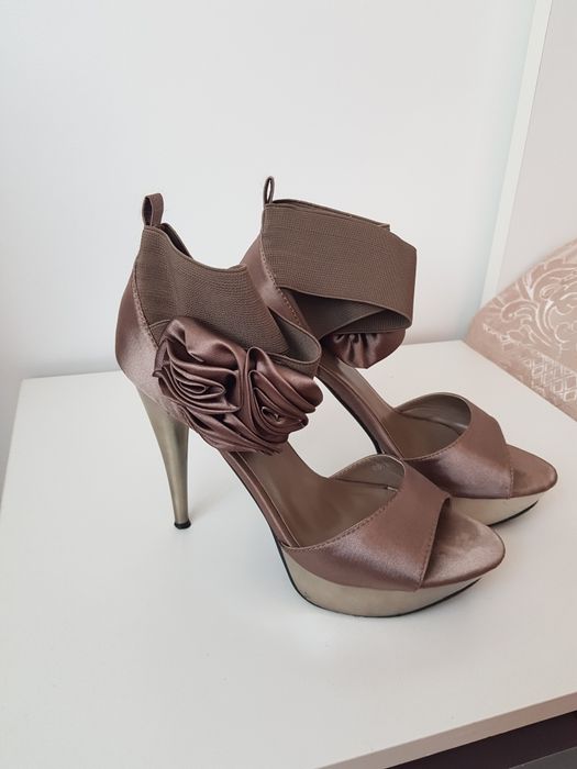 Sandale damă       .