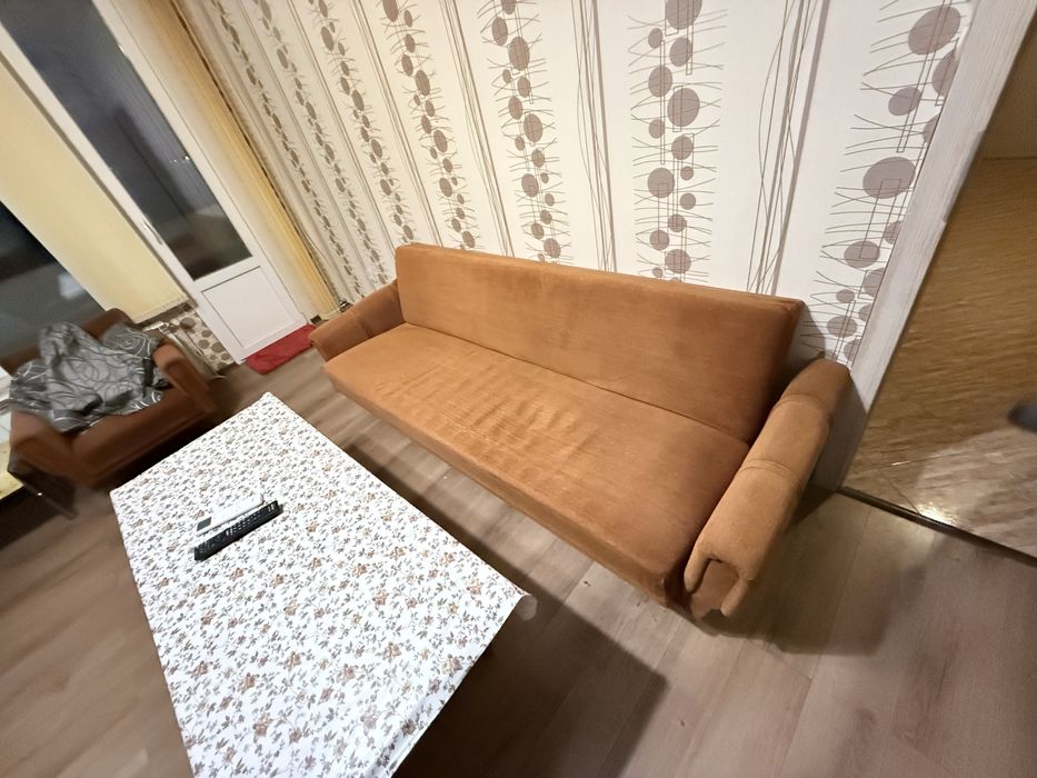 Подарявам стари мебели