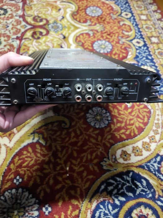 Продам усилитель.