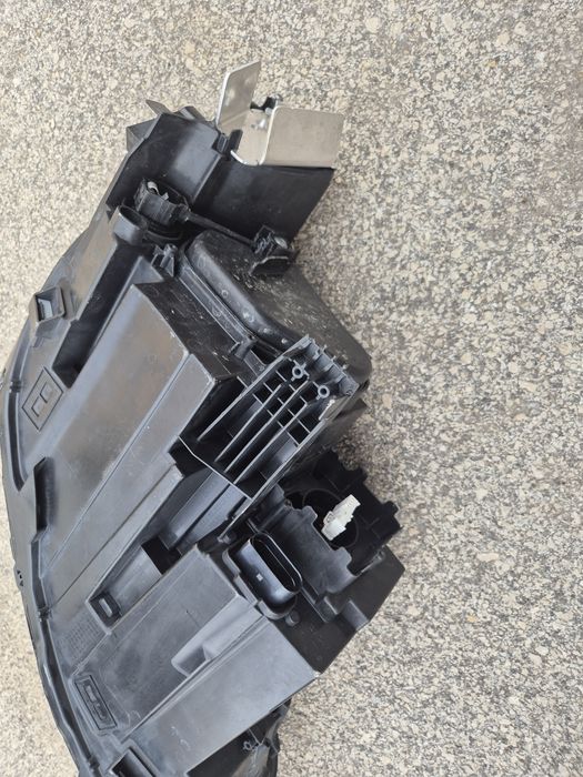 Ляв фар Фолксваген Пасат Б9 VW Passat B9 Led Full фарове