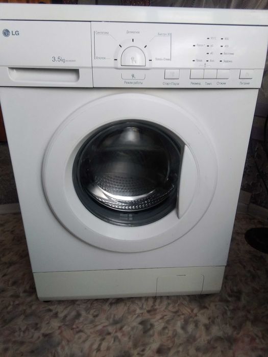 Машинку автомат продам