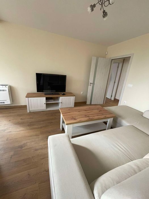 Дава се под наем Двустаен апартамент в Варна, Чайка - 80 кв.м за 677.79 € - Снимка #3