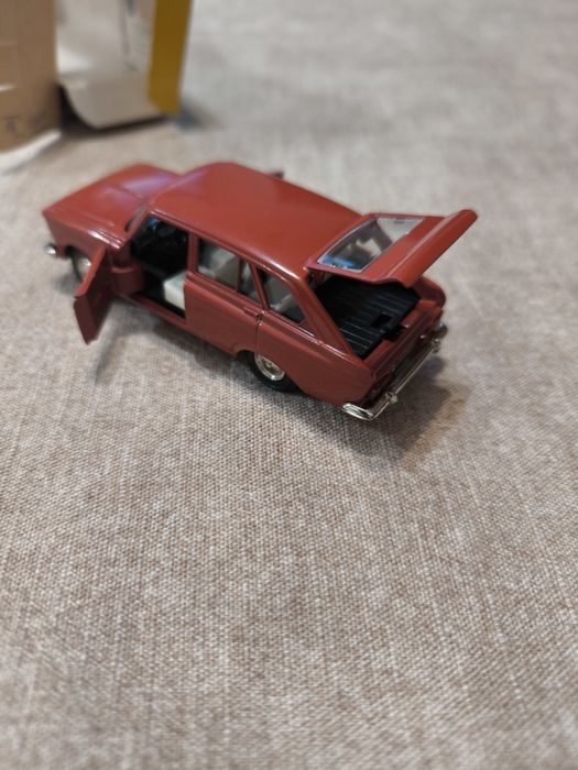 Иж СССР мащаб 1/43...