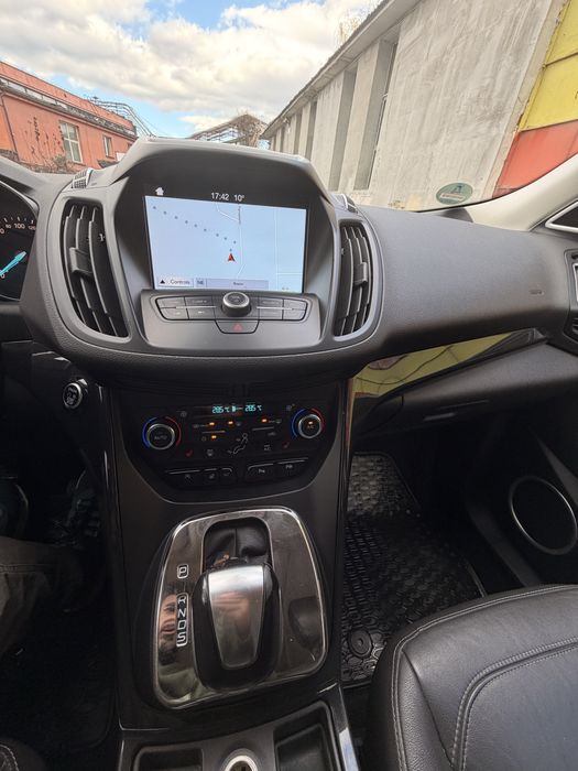 Vand urgent sau schimb Ford Kuga