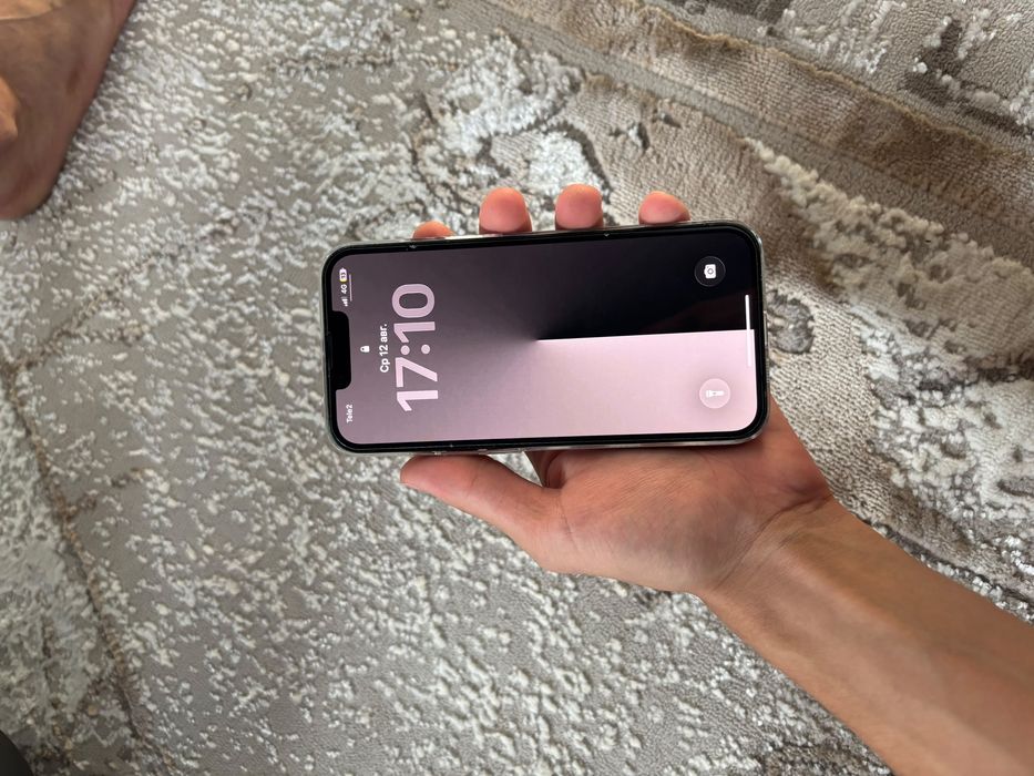 Iphone 13  продается в зеленом цвете