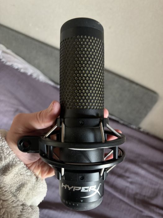 Микрофон HyperX QuadCast S
