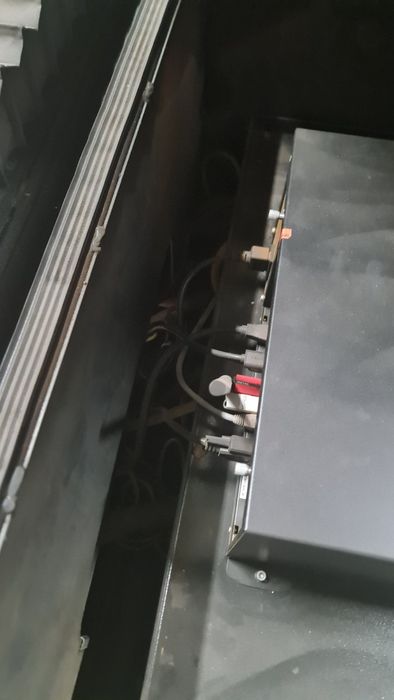 Продавам машина за лазерно рязане