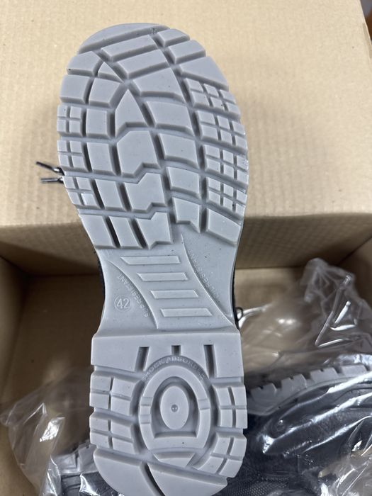 Продам спецобувь